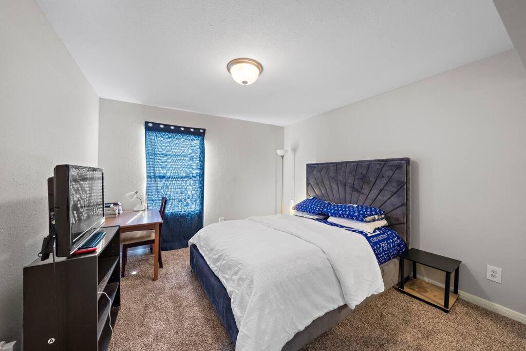 Cozy, Dedicated Workspace, Fast Wi-Fi Apartment Χιούστον Εξωτερικό φωτογραφία