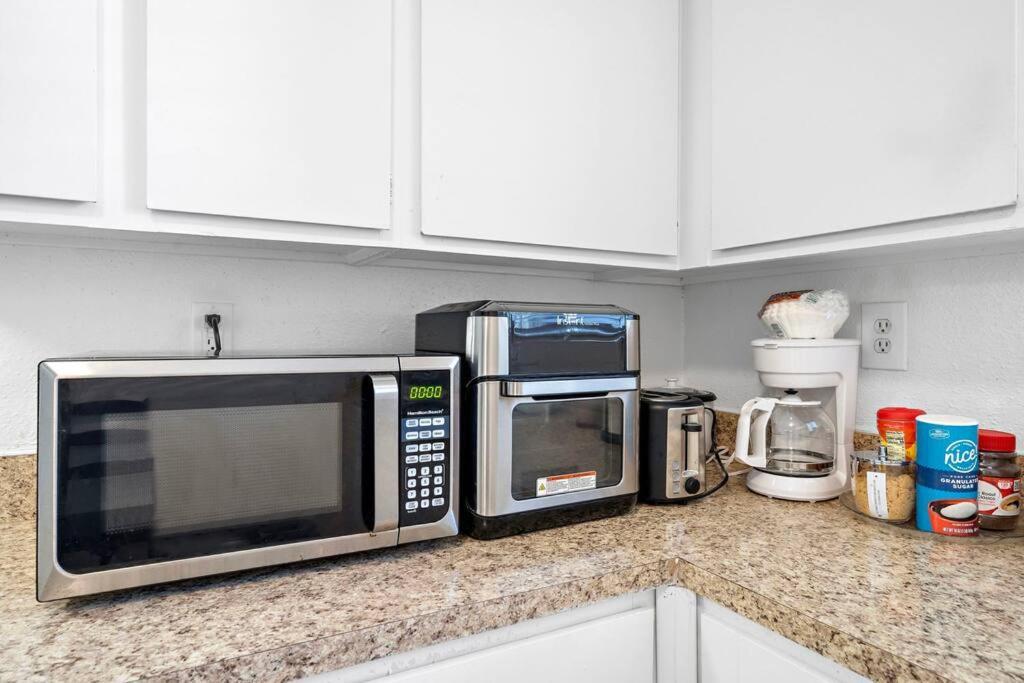 Cozy, Dedicated Workspace, Fast Wi-Fi Apartment Χιούστον Εξωτερικό φωτογραφία